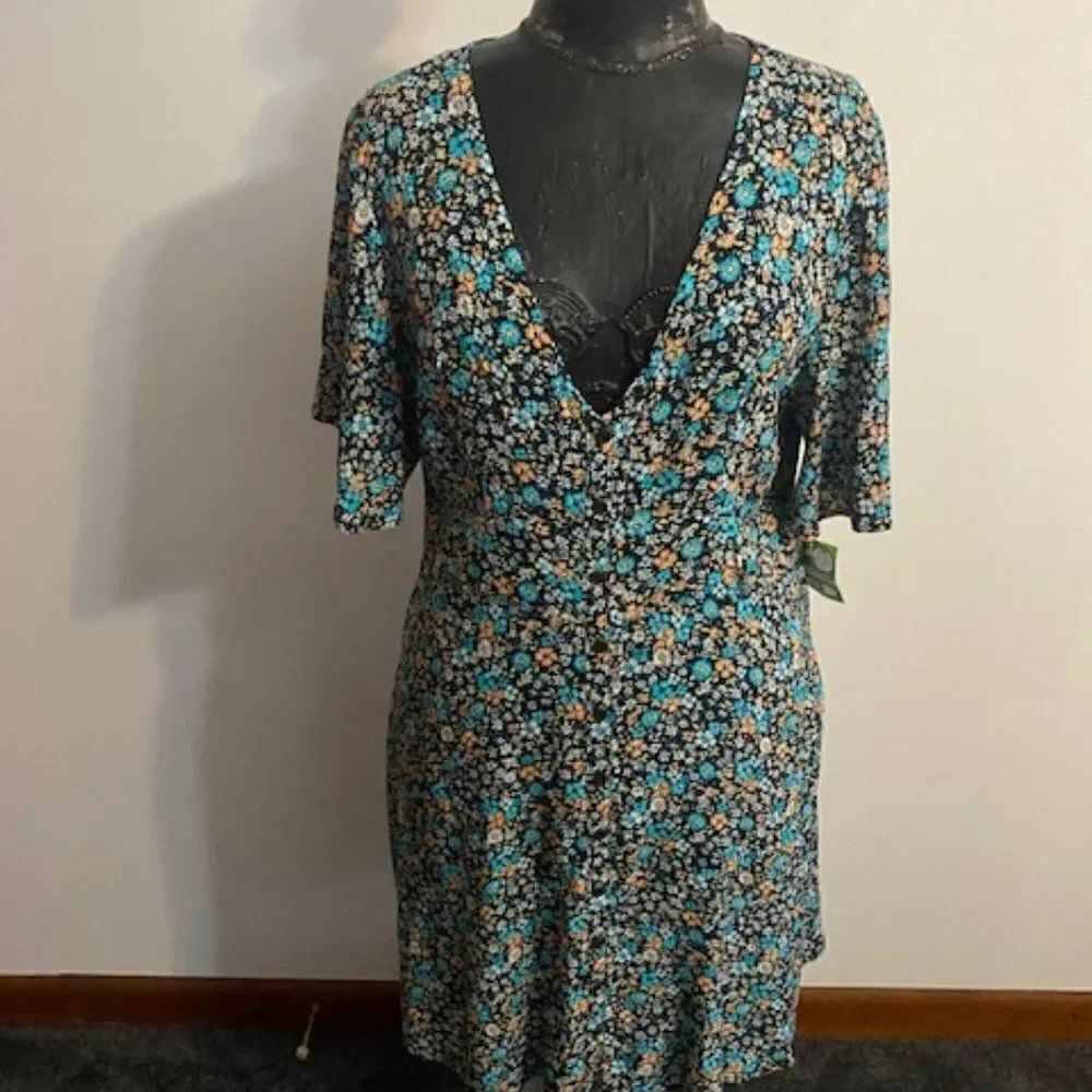 Rewind Black/Turquoise Floral print button front V-neck dress, size size XXL